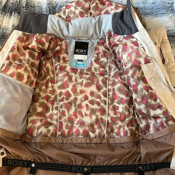 Roxy Ski Suit Set (with Dryflight Technology) XS - Jacket, Hoodie and Pants - Picture 3 of 9